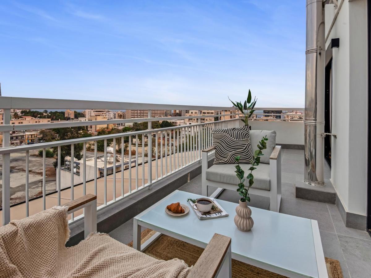 Sanders Coral Court Penthouse - Cute 3-Bedroom Apartment With Balcony Limassol Exterior photo